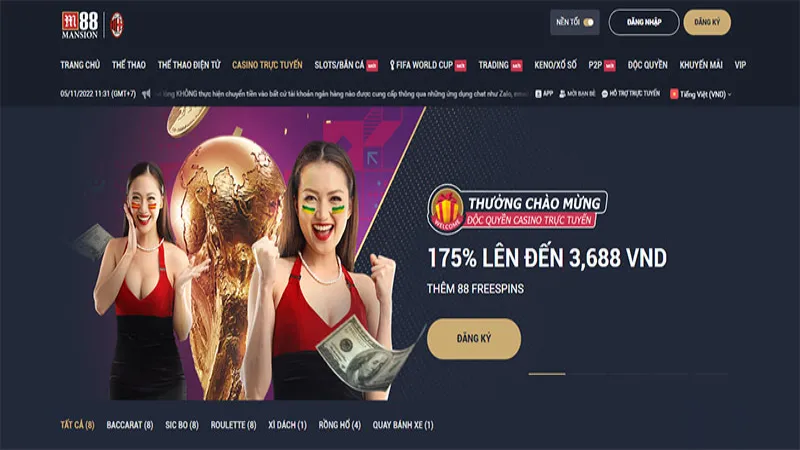 Người chơi liên hệ qua ô  chat tại website